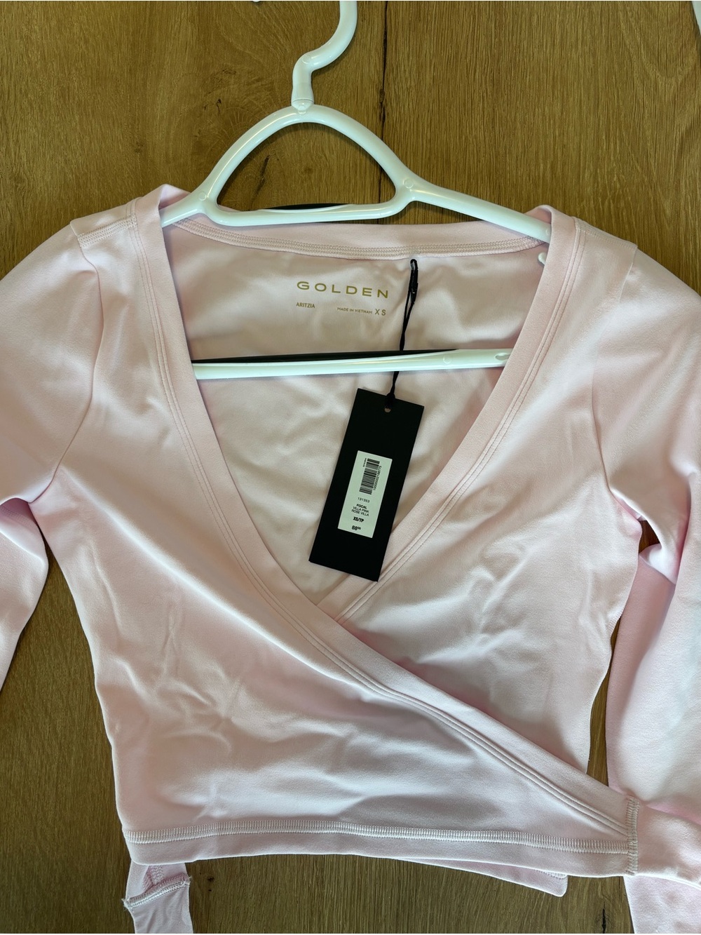 Aritzia BUTTER Focal Wrap Top in Villa Pink - Picture 5 of 6